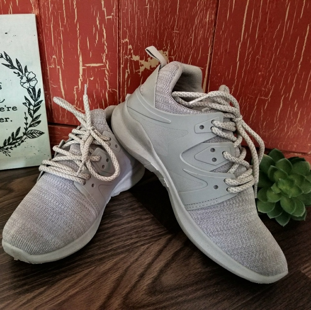ECT! Athletic shoes🖤